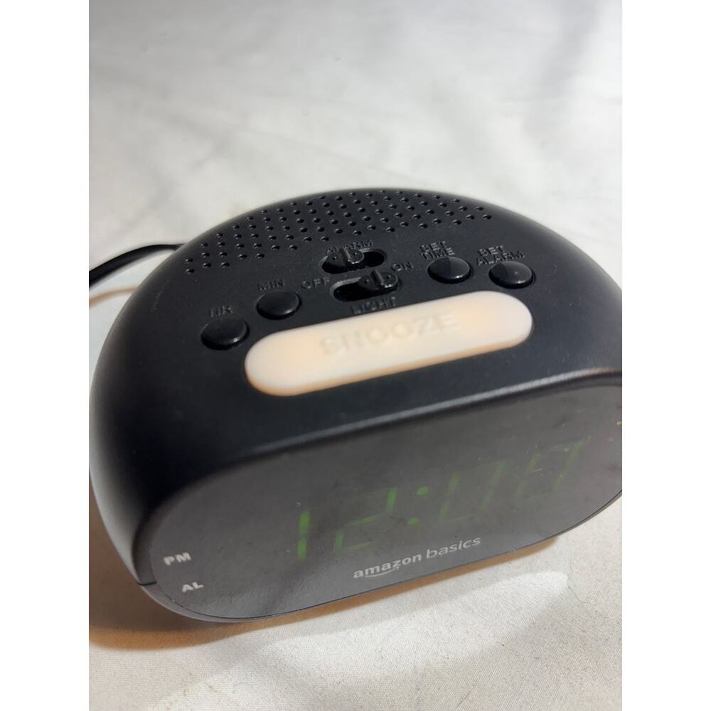 Amazon Basics Digital Alarm Clock - Picture 4 of 5